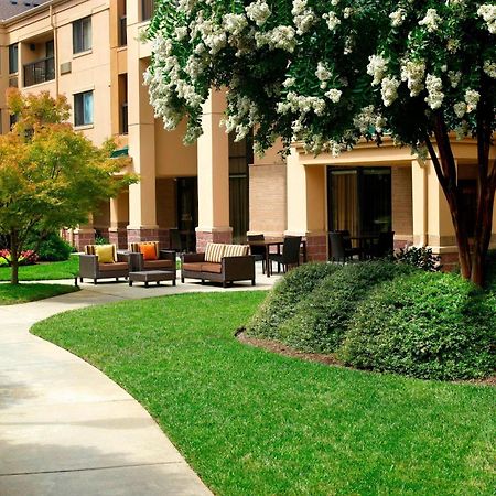 Courtyard By Marriott Atlanta Alpharetta Hotel Eksteriør billede