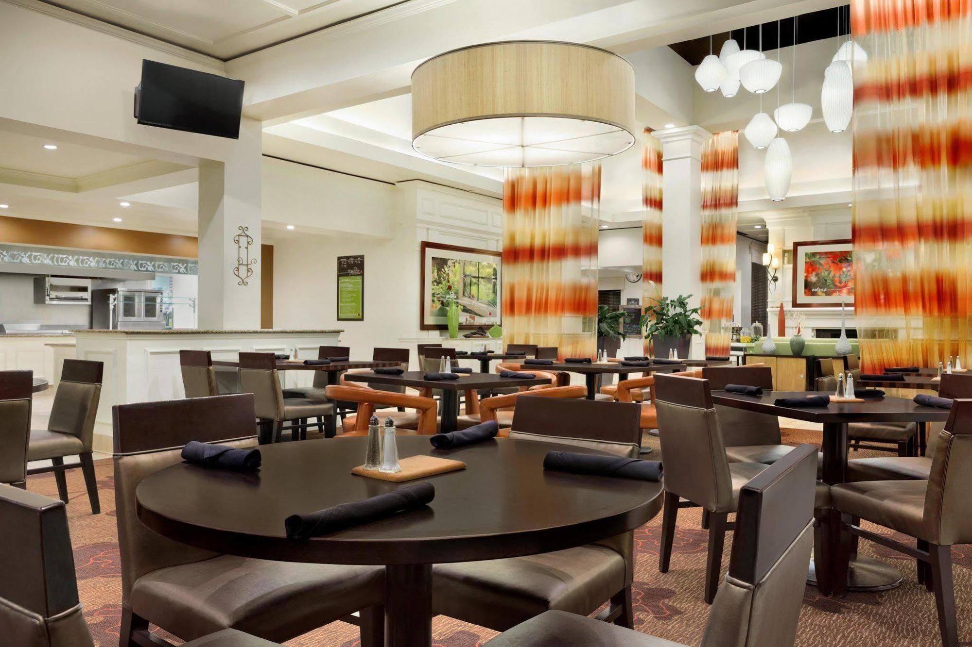 Courtyard By Marriott Atlanta Alpharetta Hotel Eksteriør billede
